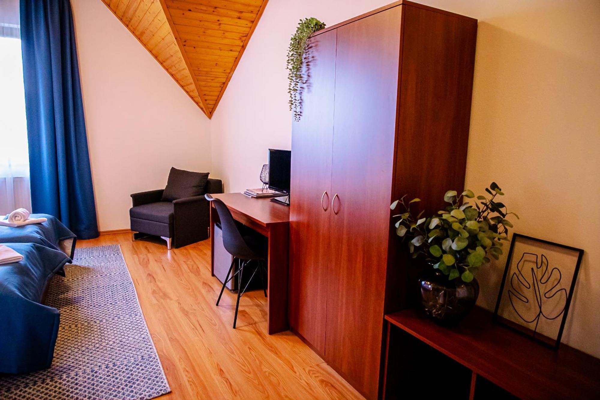 Hotel Rozalka بيزينوك المظهر الخارجي الصورة