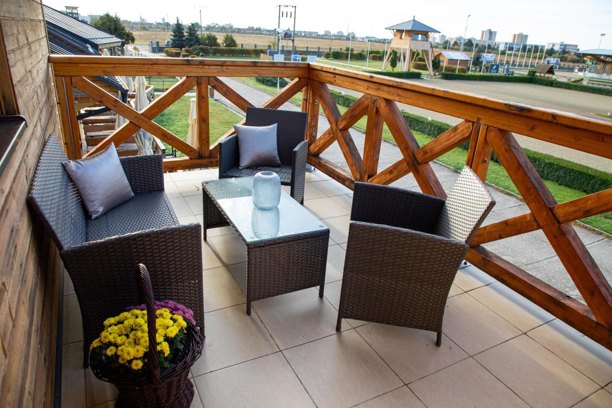 Hotel Rozalka بيزينوك المظهر الخارجي الصورة
