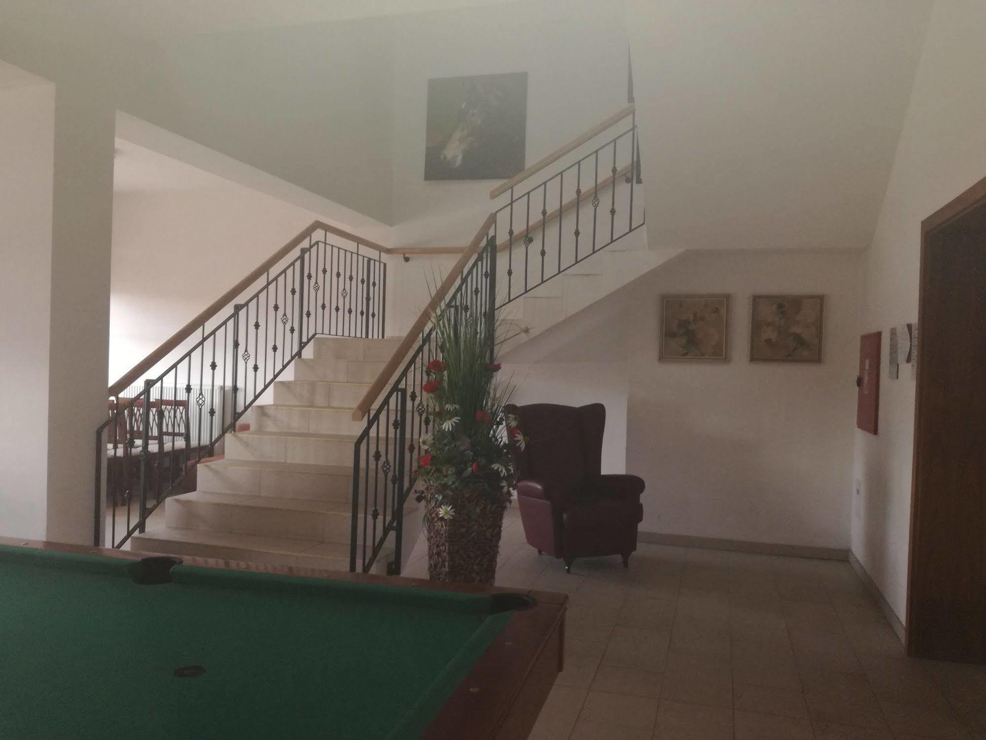 Hotel Rozalka بيزينوك المظهر الخارجي الصورة